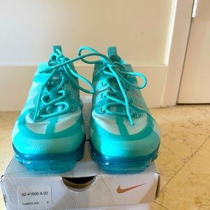 Only used once women Nike Air Vapormax.